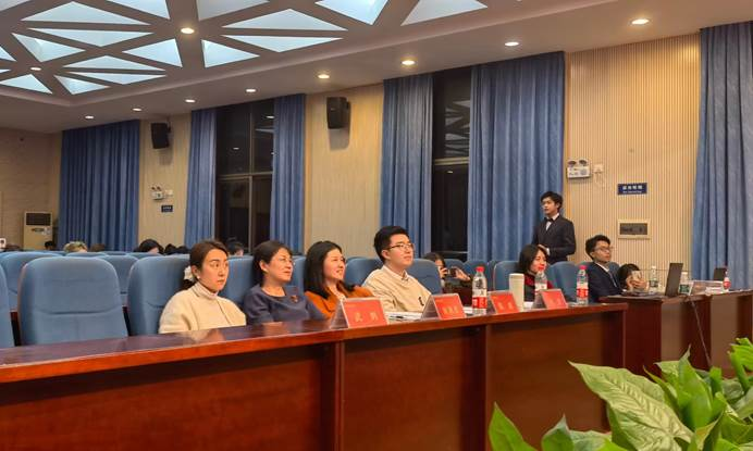 7e0fff2eafef574f8f84ea18a47b552 7e0fff2eafef574f8f84ea18a47b552