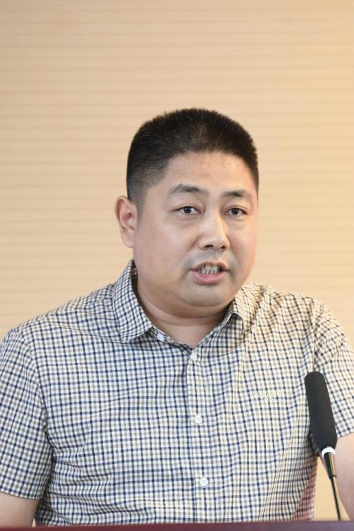 （中国通信工业协会互联网影视传媒管理办公室常务副主任、太阳集团tyc151校友企业家联盟副秘书长 卢建军）